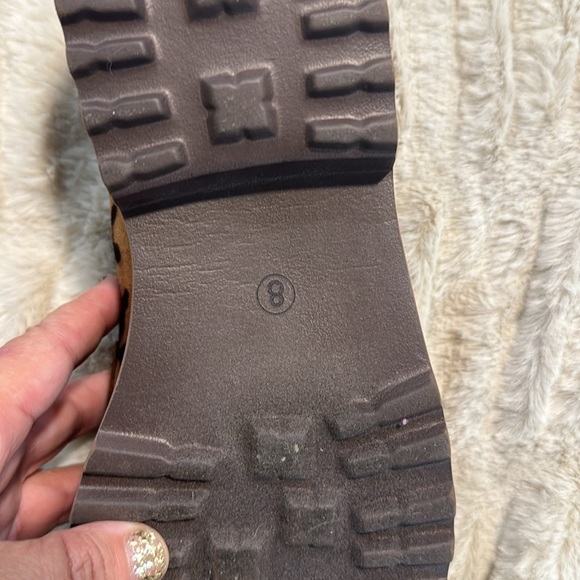 Leopard loafers. NWOT - Picture 5 of 6